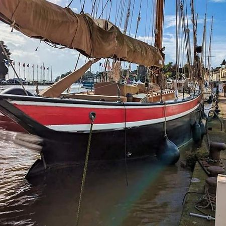 Foch, Vue Mer, Coeur De Ville Pornic Extérieur photo